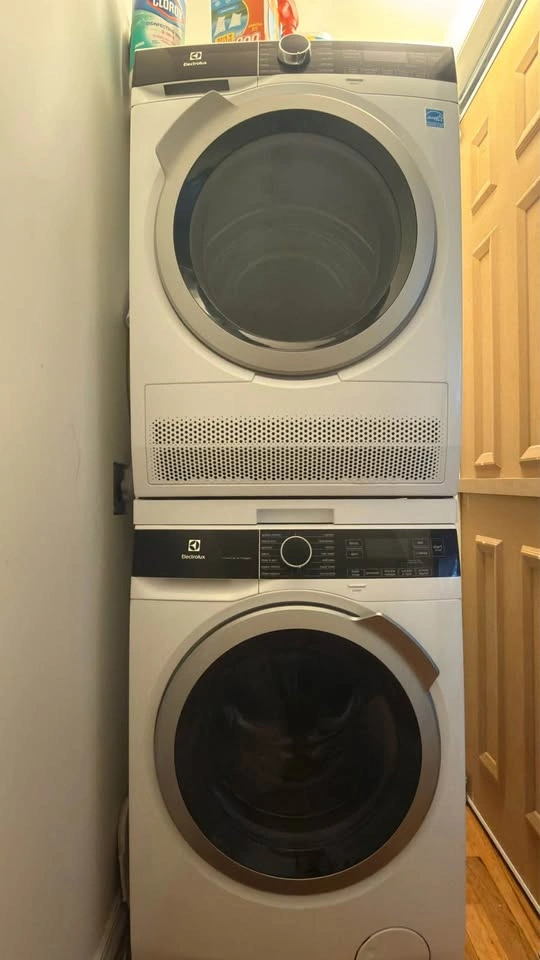2.4 Cu. Ft. Washer and 4.3 Cu. Ft. Electric Dryer Stackable - photo 4