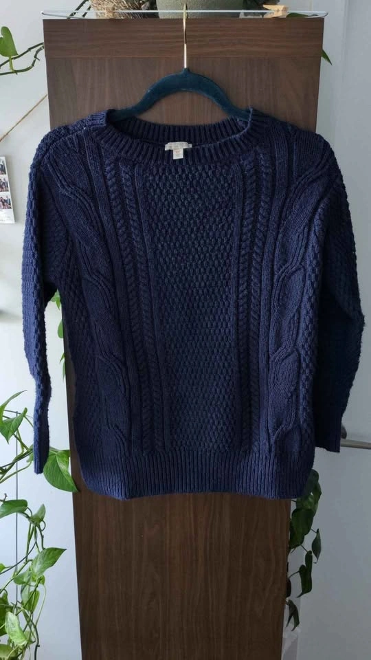 Women's sweater bundle - photo 5