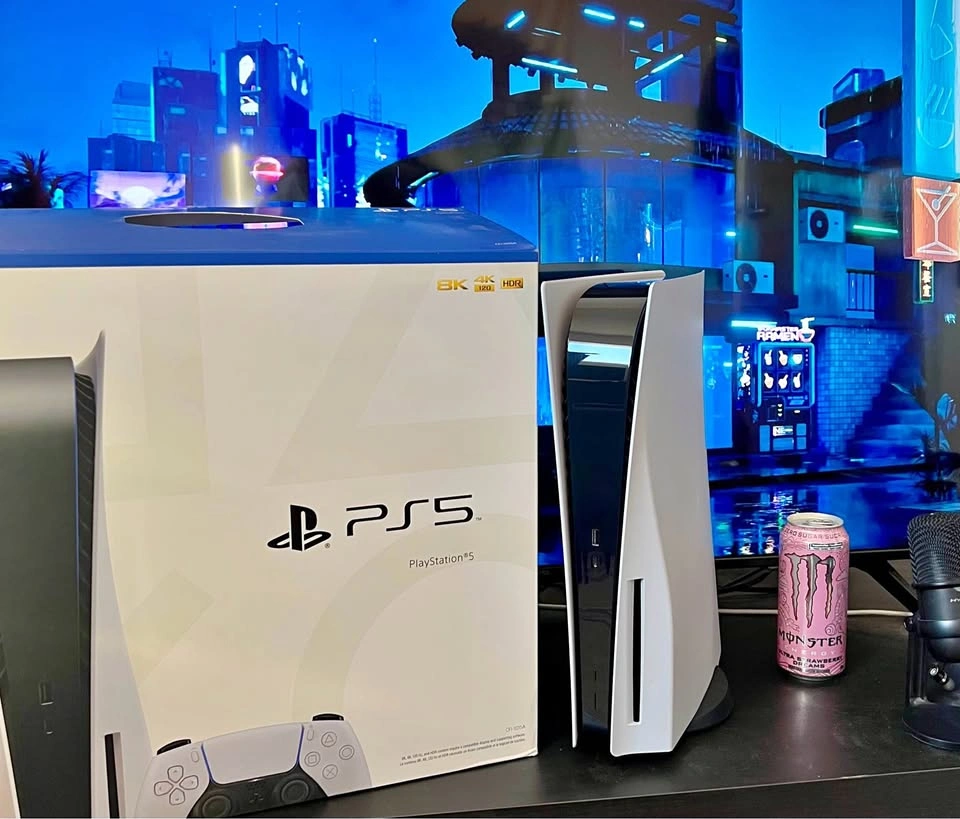 PlayStation 5 Disc Edition (Launch Model) Excellent Condition