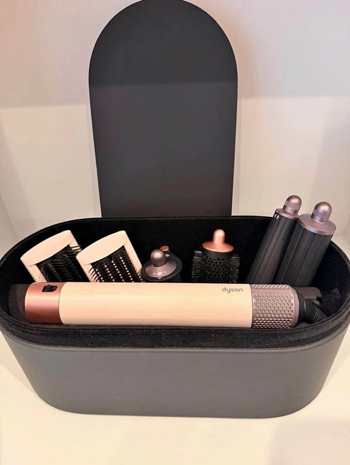Dyson Airwrap Multi-Styler Complete Set with Box & Case