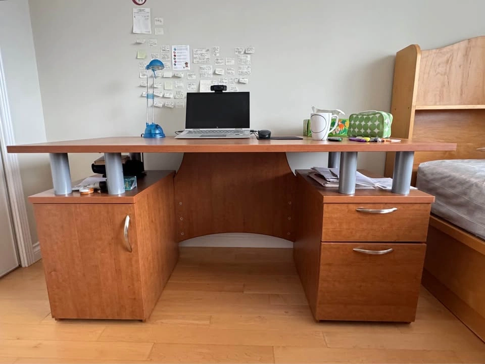 Wooden Desk - 60.2”W x 29.5”H x 30.2”D - photo 2