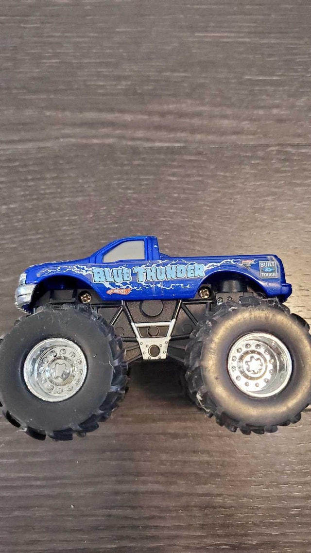 Rare Hot Wheels Monster Trucks Set - photo 3
