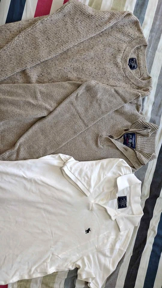Men's clothing bundle
