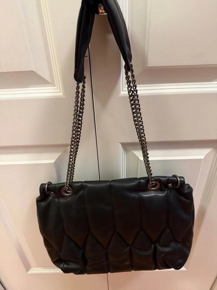 Black Quilted Chain Shoulder Bag - photo 2