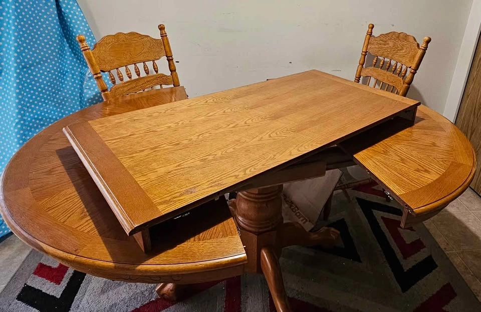 Expandable Dining Table with 4 Chairs - photo 4