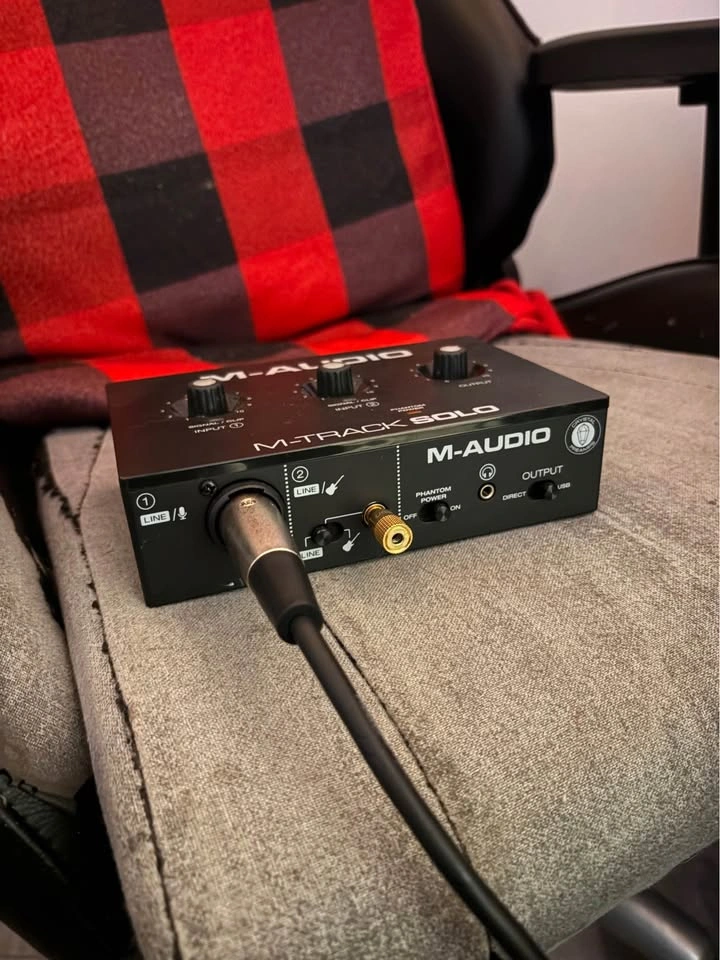 Professional Condensor microphone with interface and adapter - photo 2
