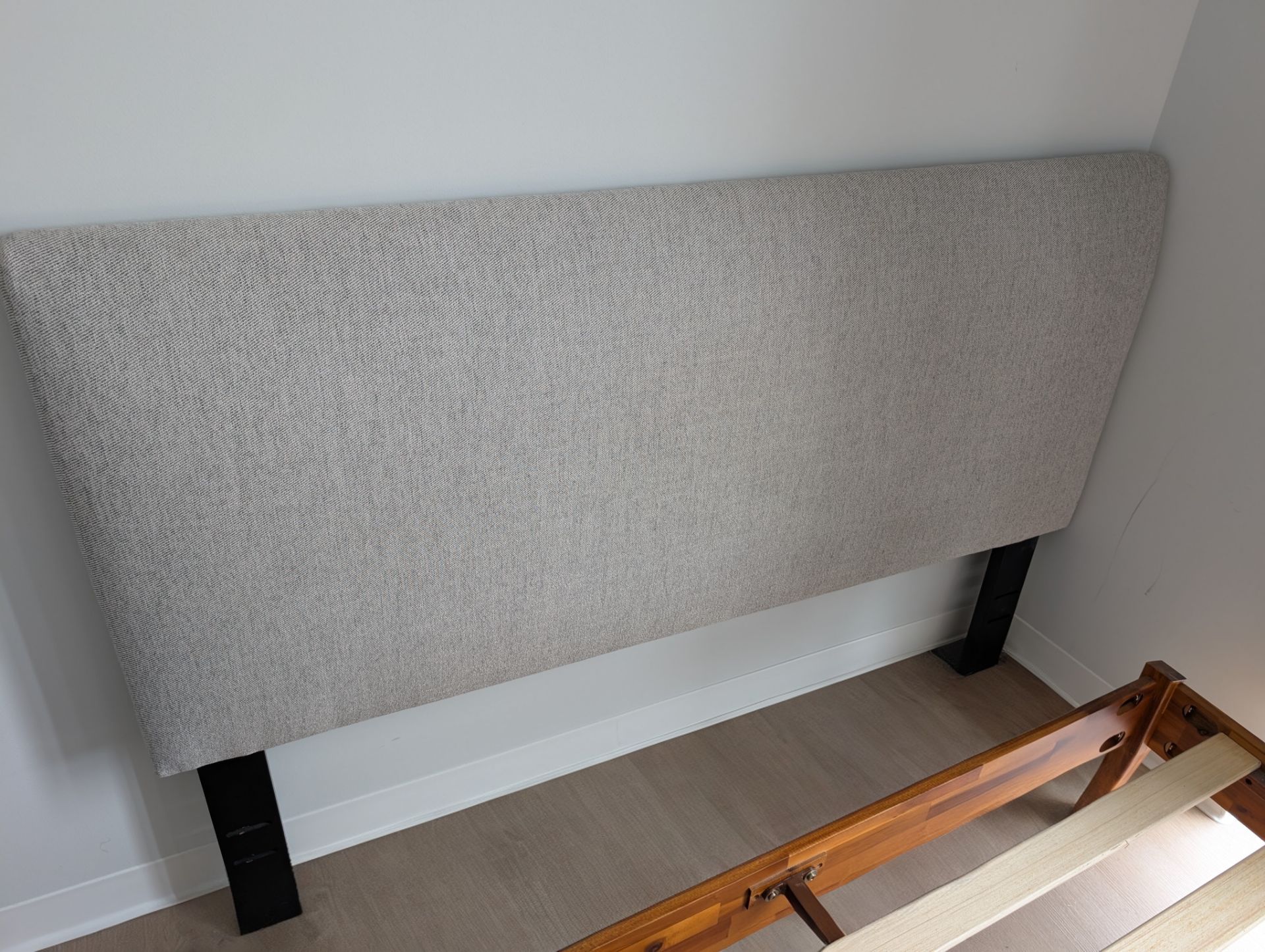 Premium Queen Bed Set: West Elm, Sealy & Finney ($2000 Value!) - photo 3
