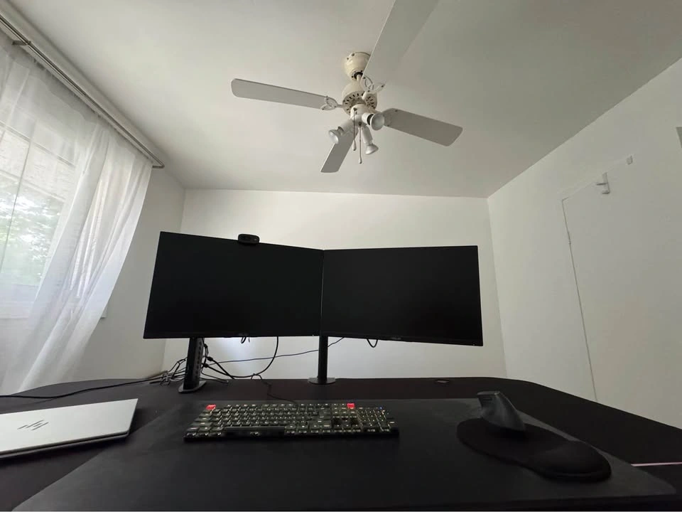 Electric Height Adjustable Standing Desk - photo 4