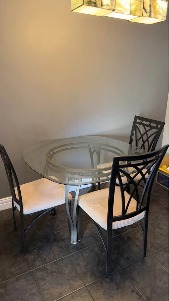 Glass Dinner table and 4 chairs - photo 5