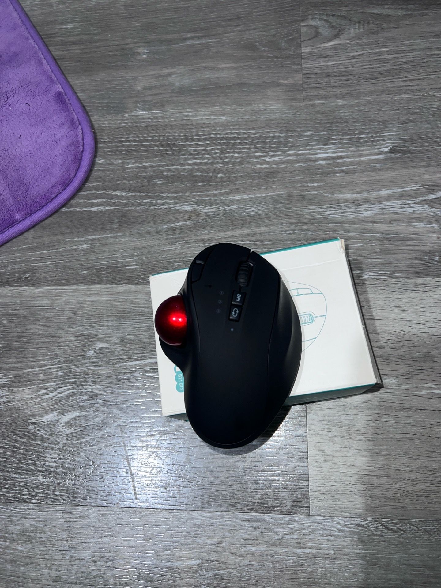 Like New Ergonomic Wireless Trackball Mouse (Bluetooth & 2.4G)