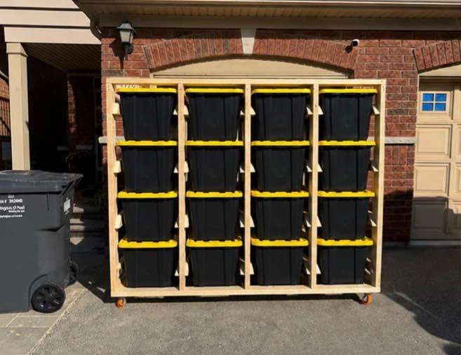 URGENT SALE- Tote/Bin organizer - photo 2