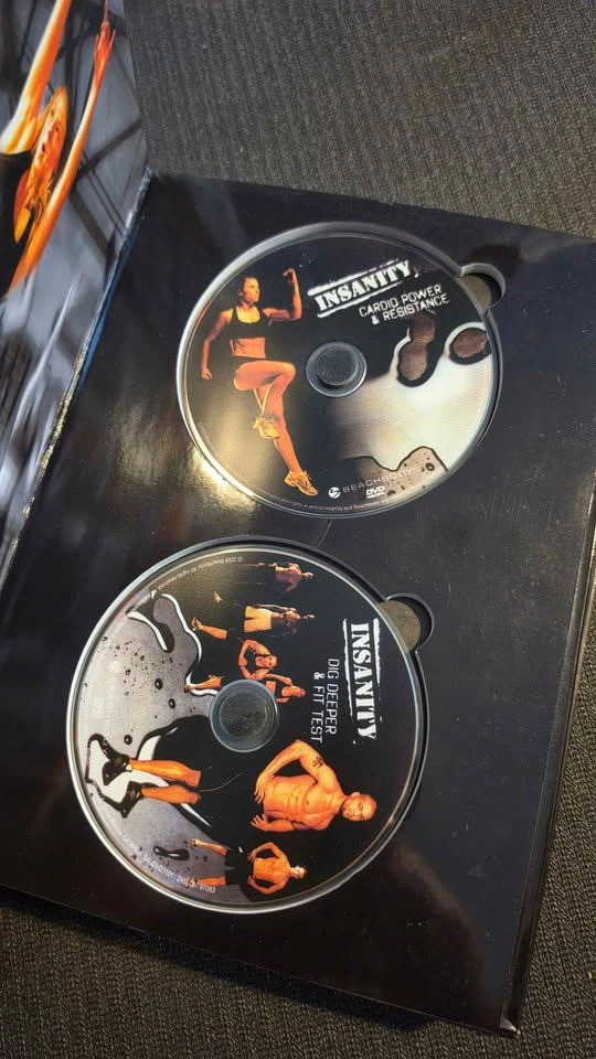 Insanity Workout DVD Set with Nutrition Guide – Complete - photo 5