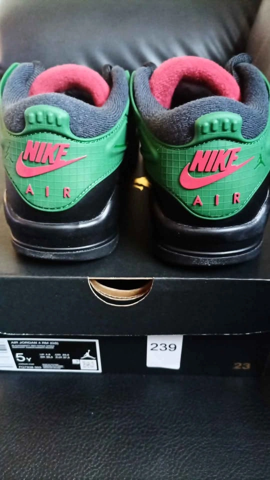 Air Jordan 4 RM (GS) Size 5Y - photo 2