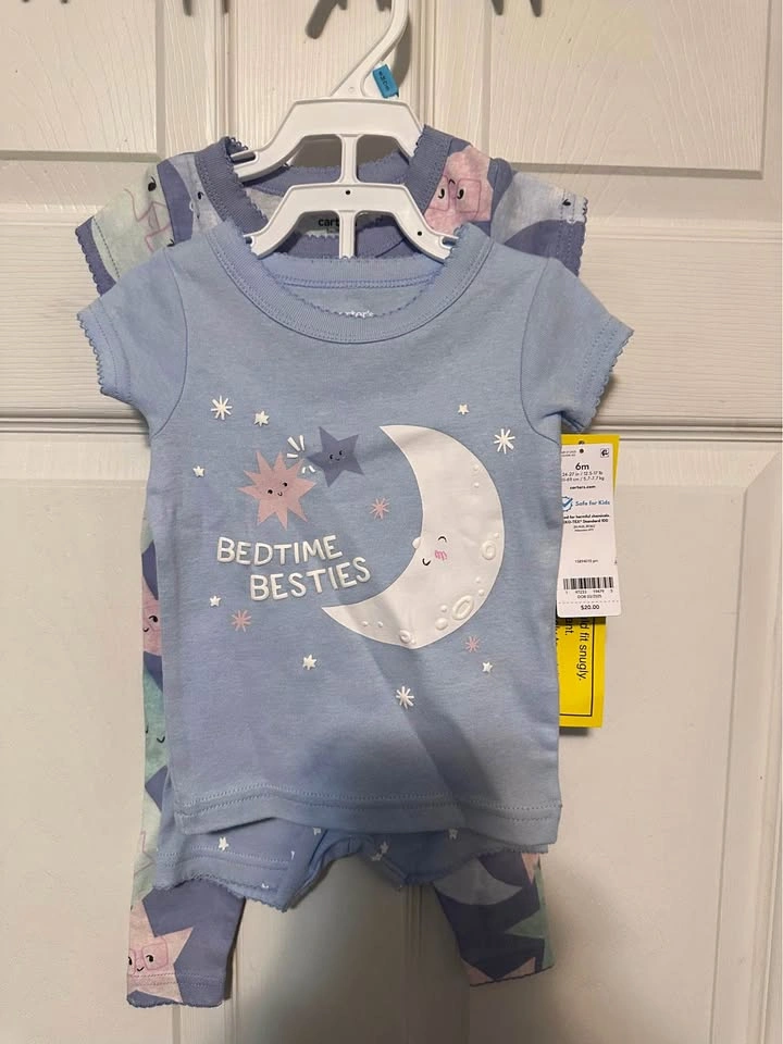 BNWT Carters 6 mths - 4 pieces sleep pjs