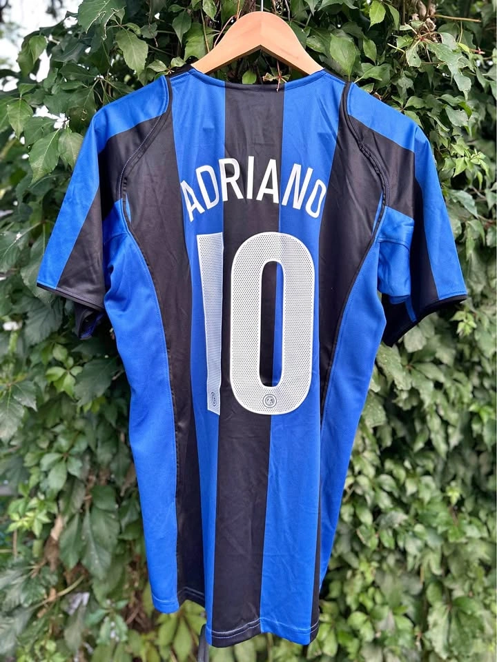 Inter Milan 2004/05 - Retro - Adriano #10