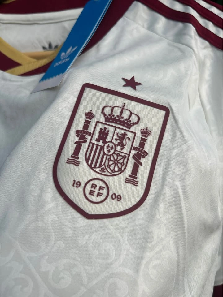 Spain Away Jersey - Size M España - photo 2