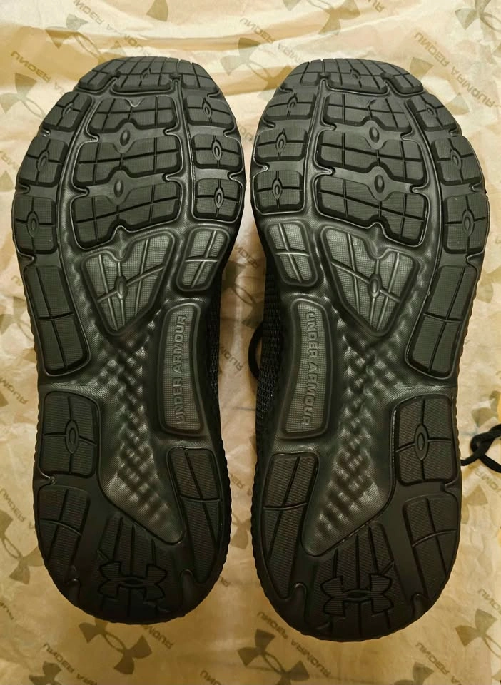 Brand New Under Armour Men's Charged Rogue 3 Running Shoes - Siz - photo 4