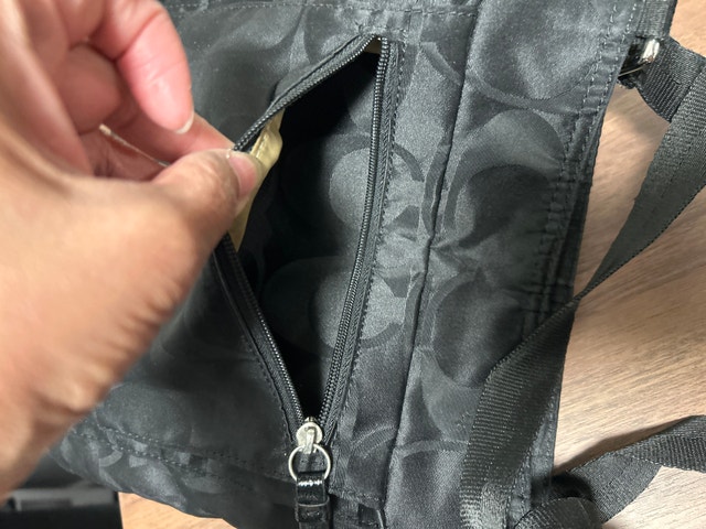 Coach Signature Crossbody Bag - photo 4