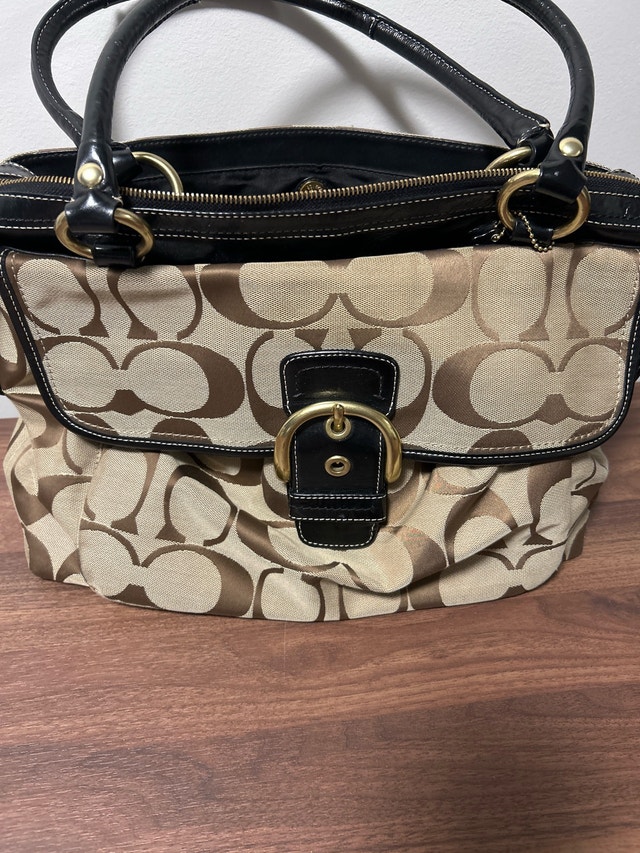 Coach Signature Tote Bag