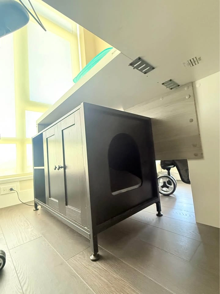 black cat litter box enclosure - photo 2