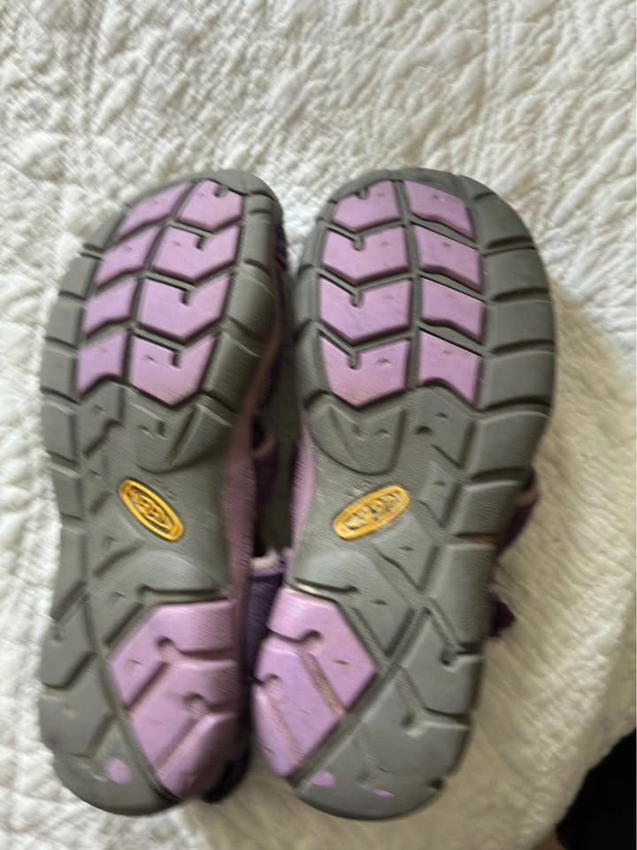 Purple keen sandals size 2 - photo 3