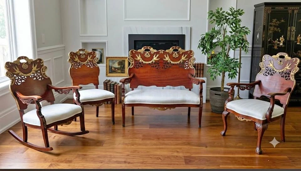 Stunning 4-Piece Antique Victorian-Style Parlor Suite