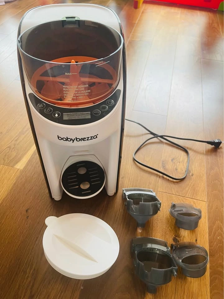 Like New Baby Brezza Formula Pro Advanced - photo 3