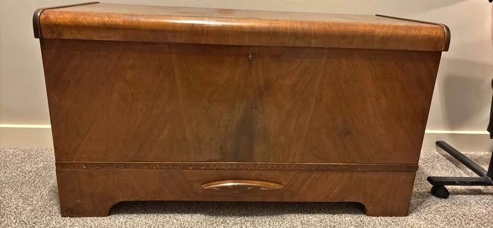 Vintage Viscol by Victoriaville Specialties Co Ltd Cedar Chest