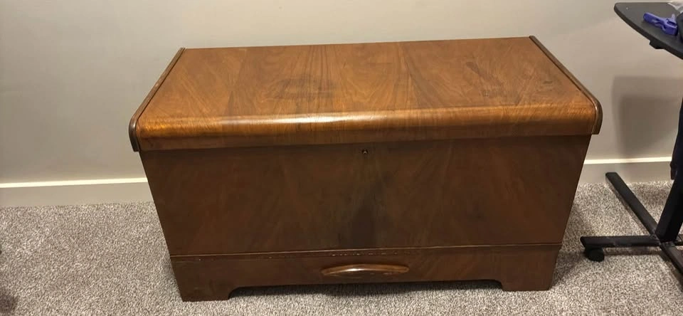 Vintage Viscol by Victoriaville Specialties Co Ltd Cedar Chest - photo 2