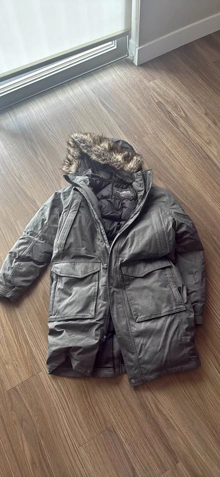 Eddie Bauer Down Parka – Men’s Medium – Excellent Condition