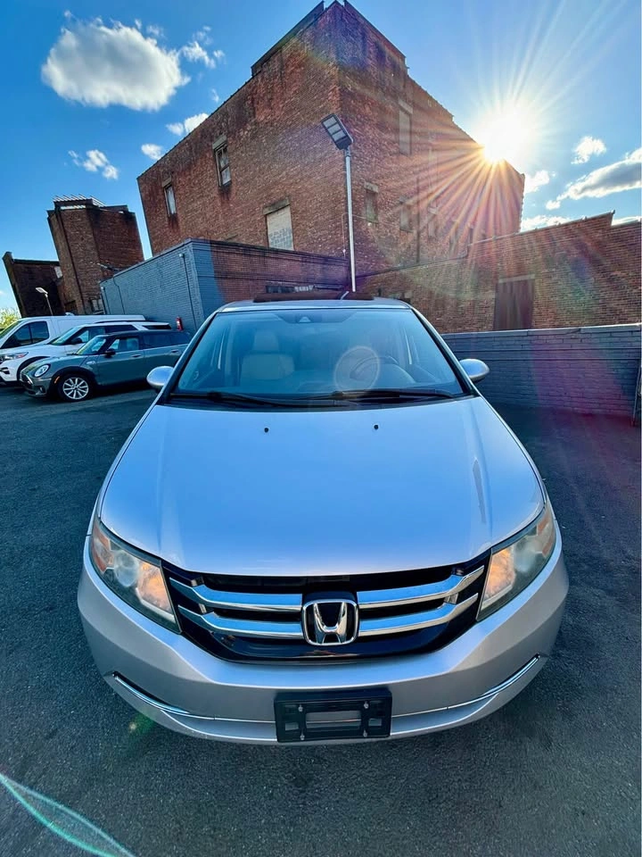 2015 Honda Odyssey · EX-L w/Navigation Minivan 4D - photo 2