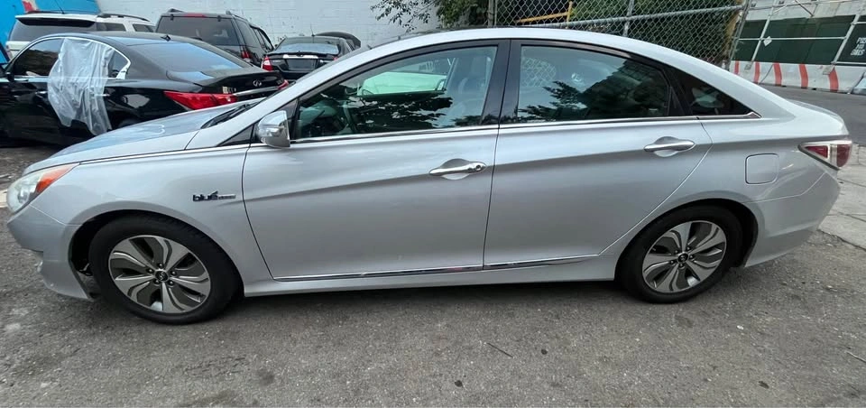 2014 Hyundai Sonata Hybrid · Limited - photo 2