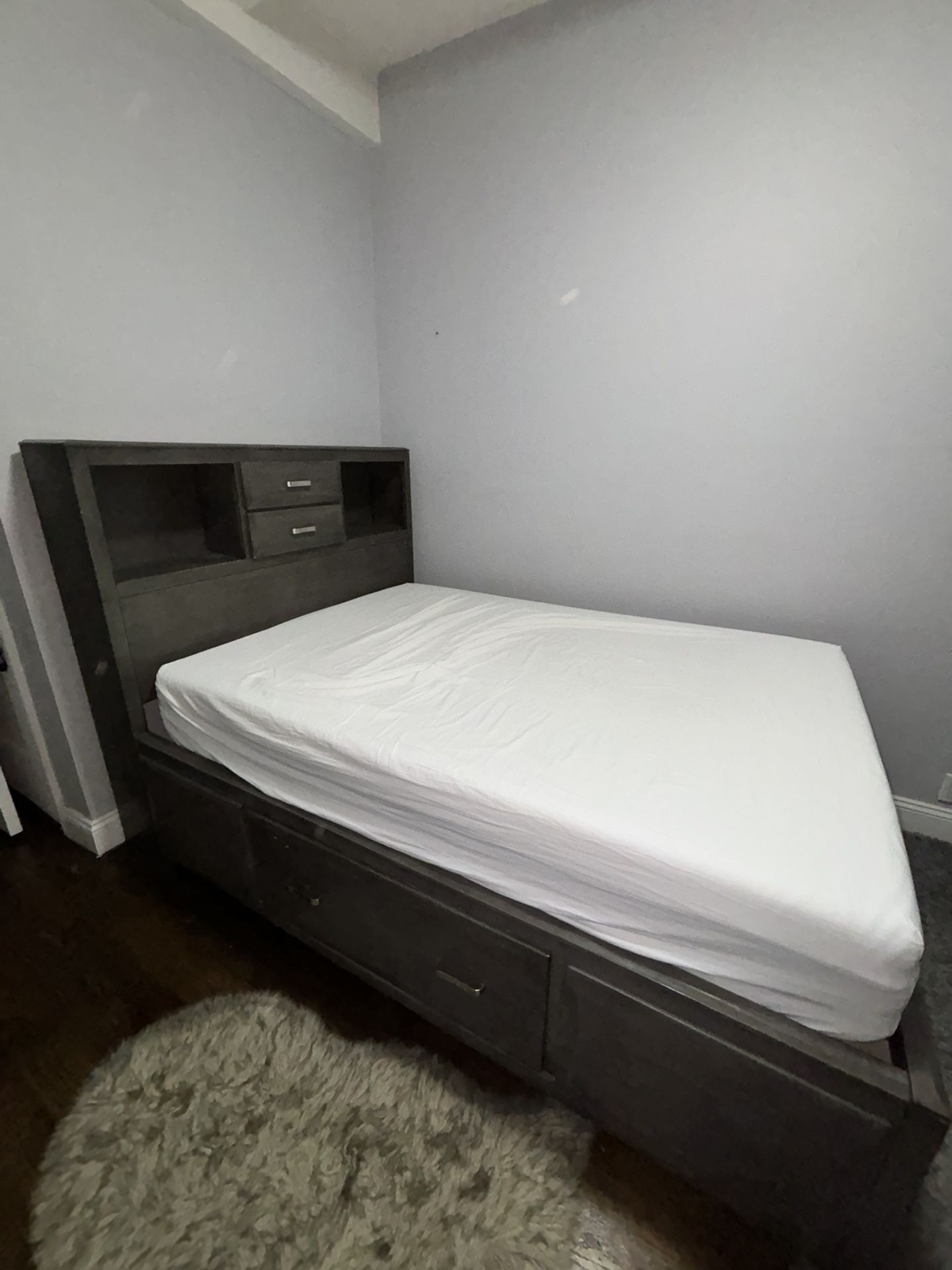 Used Caitbrook Full Storage Bed with 7 Drawers - photo 5