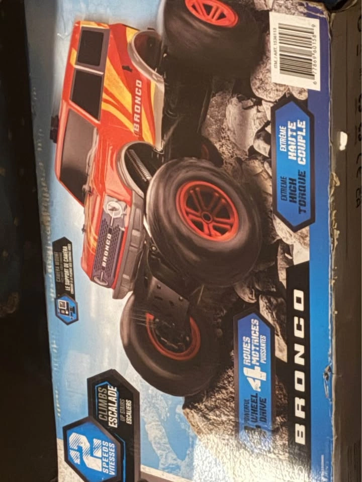 Remote Control Ford Bronco Rock Climber - photo 3