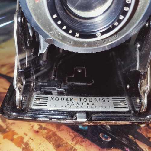 VINTAGE Kodak Tourist Camera w/ MULTI-FORMAT ADAPTER BACK - photo 3