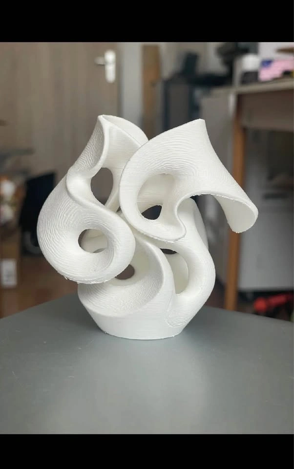 Modern Sculptural Vase - photo 2