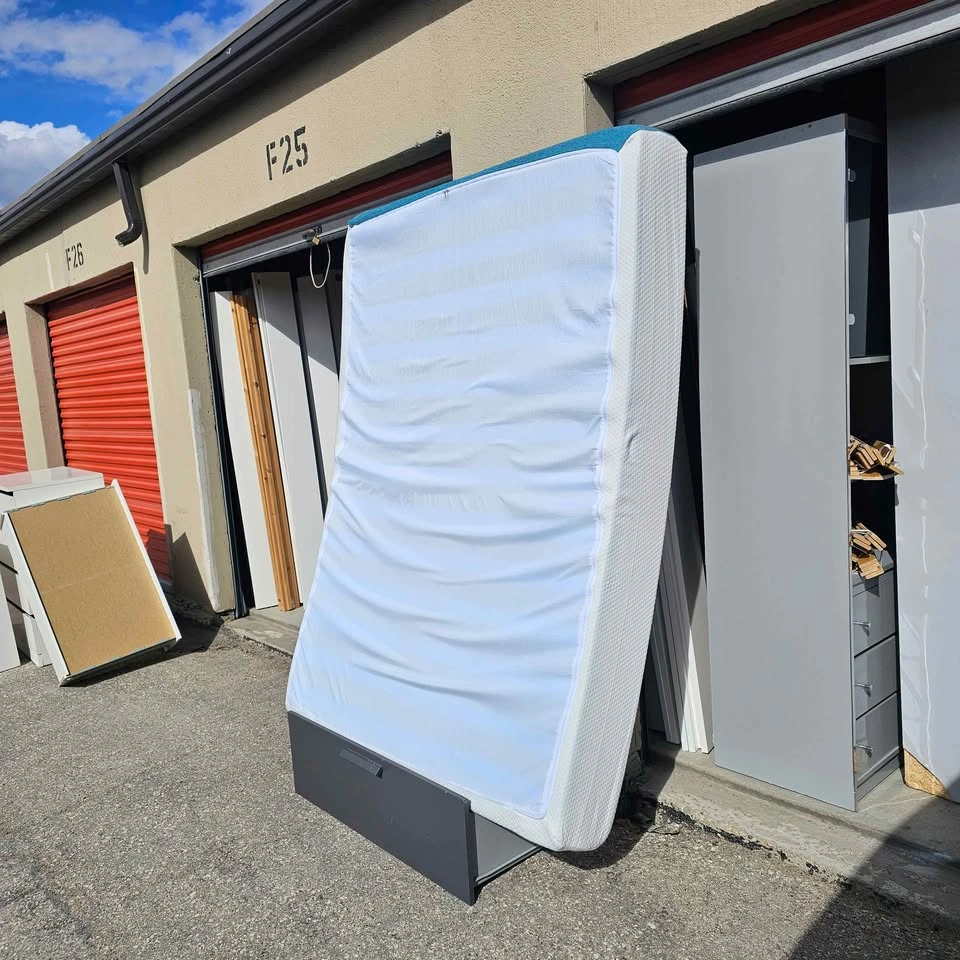 Full Size/Double mattress - photo 3