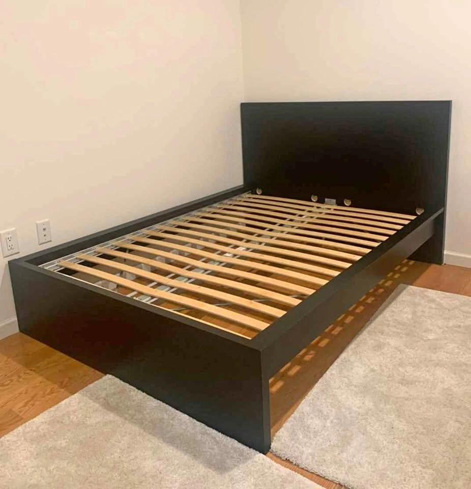 Delivery Available: Full Size/Double bed frame