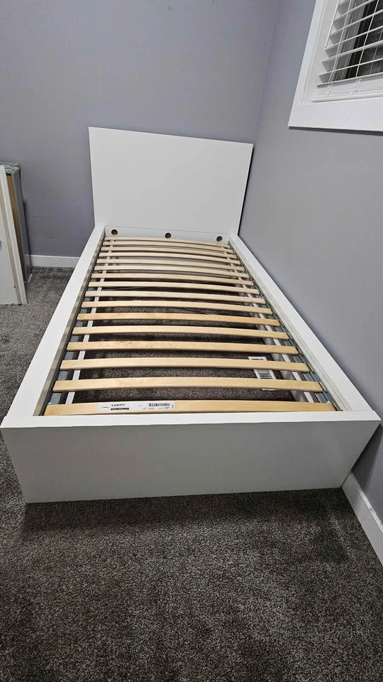 Delivery Available: Twin Size bed frame - photo 2