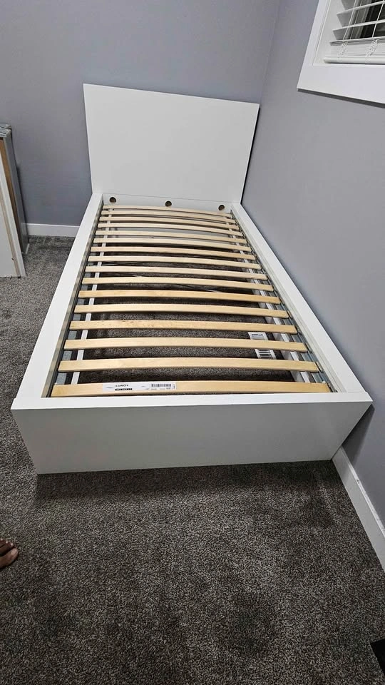 Delivery Available: Twin Size bed frame - photo 3