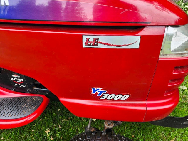 Craftsman YT3000 Ride-on Mower - photo 3