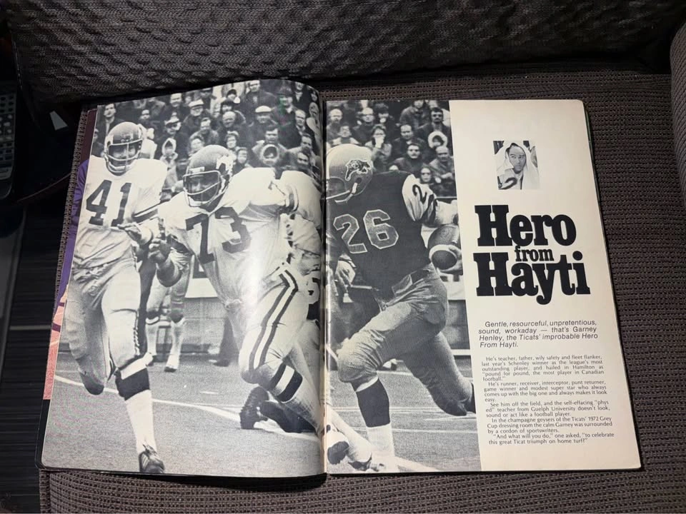 1973 Hamilton Tiger-Cats CFL Illustrated Program - photo 4