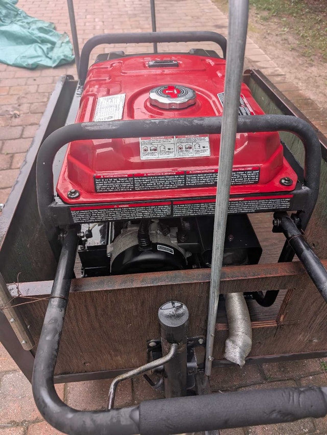 NEW 10000 WATT Generator - photo 4