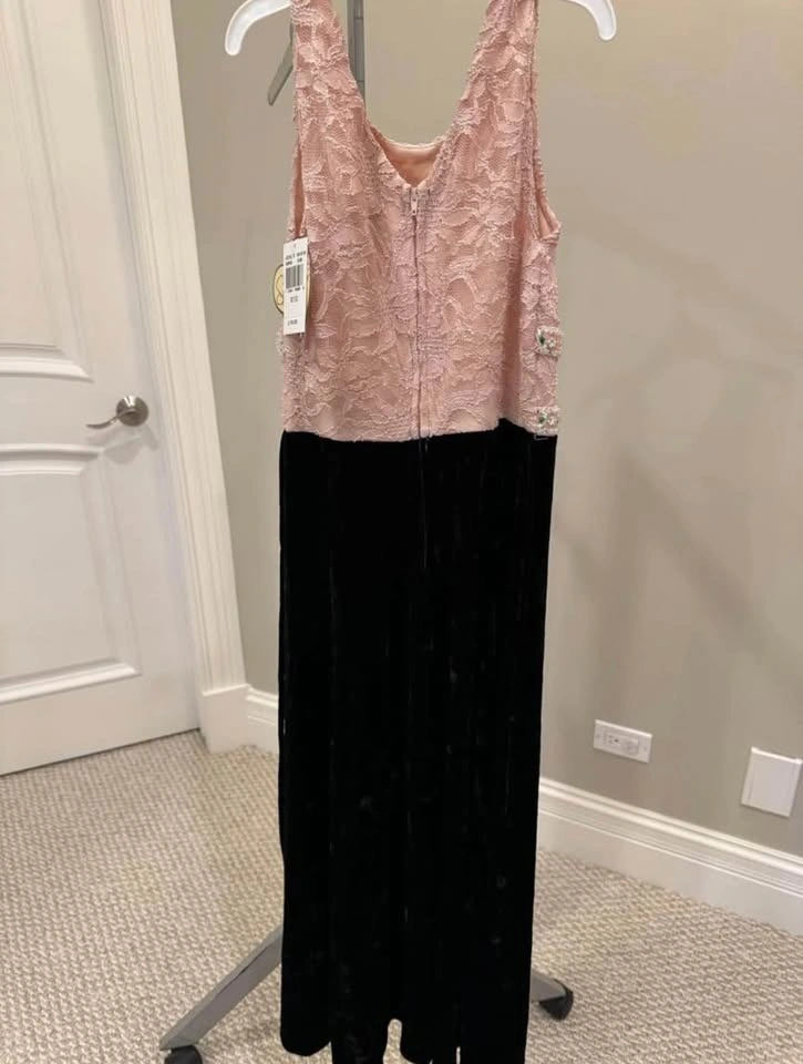 Brand New Girls Long Dress Size 12 - photo 2