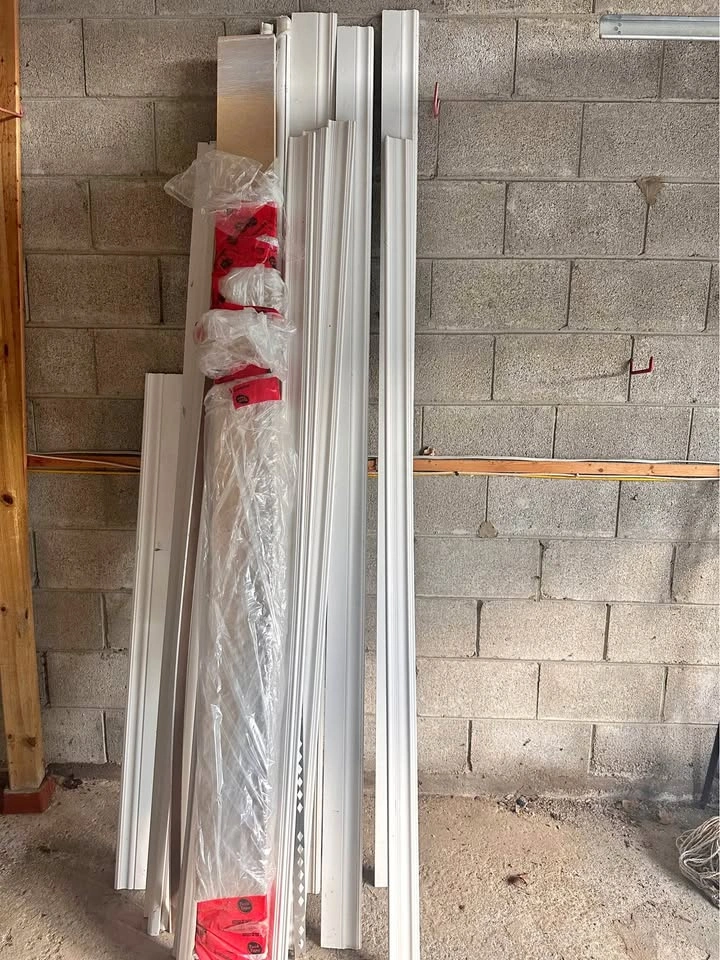 FREE Renovation Leftovers – Porcelain Tiles & MDF Trim