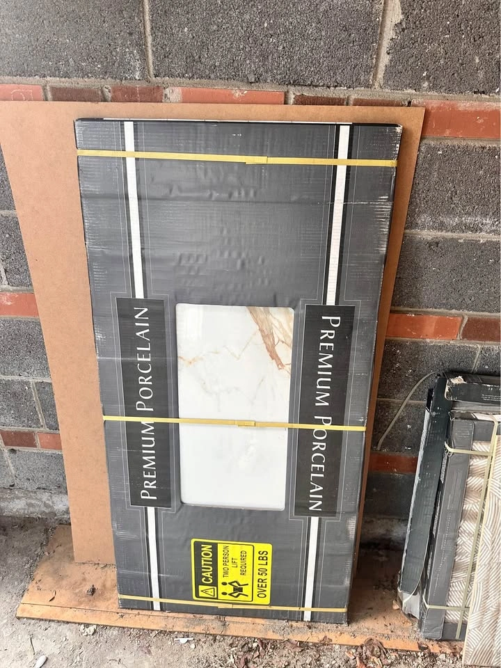 FREE Renovation Leftovers – Porcelain Tiles & MDF Trim - photo 2