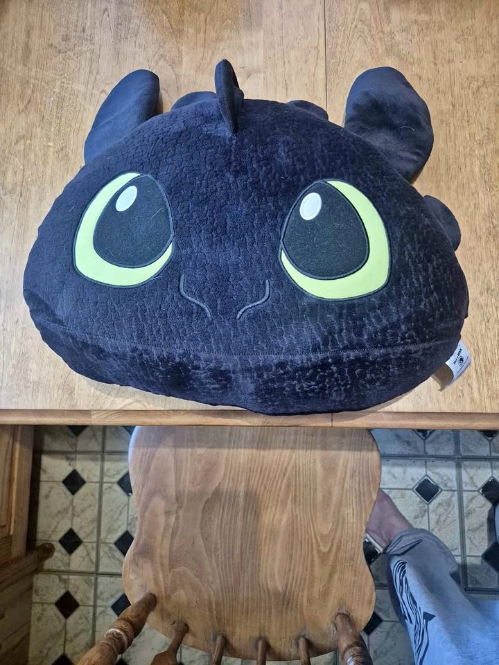 Universal Studios Isle of Berk Toothless Plush Pillow