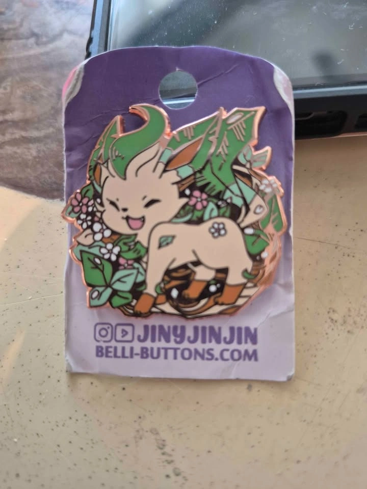 JinyJinJin Leafeon Enamel Pin - photo 3