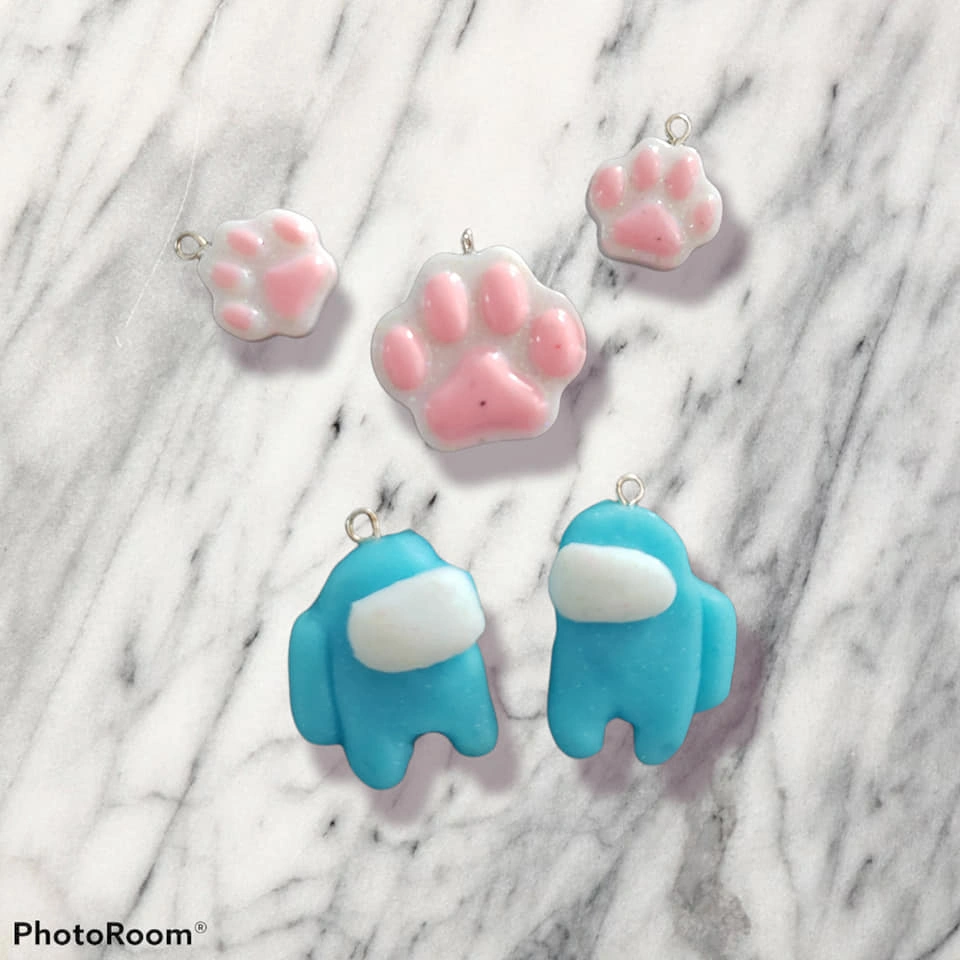 Hand made resin key chains - photo 5