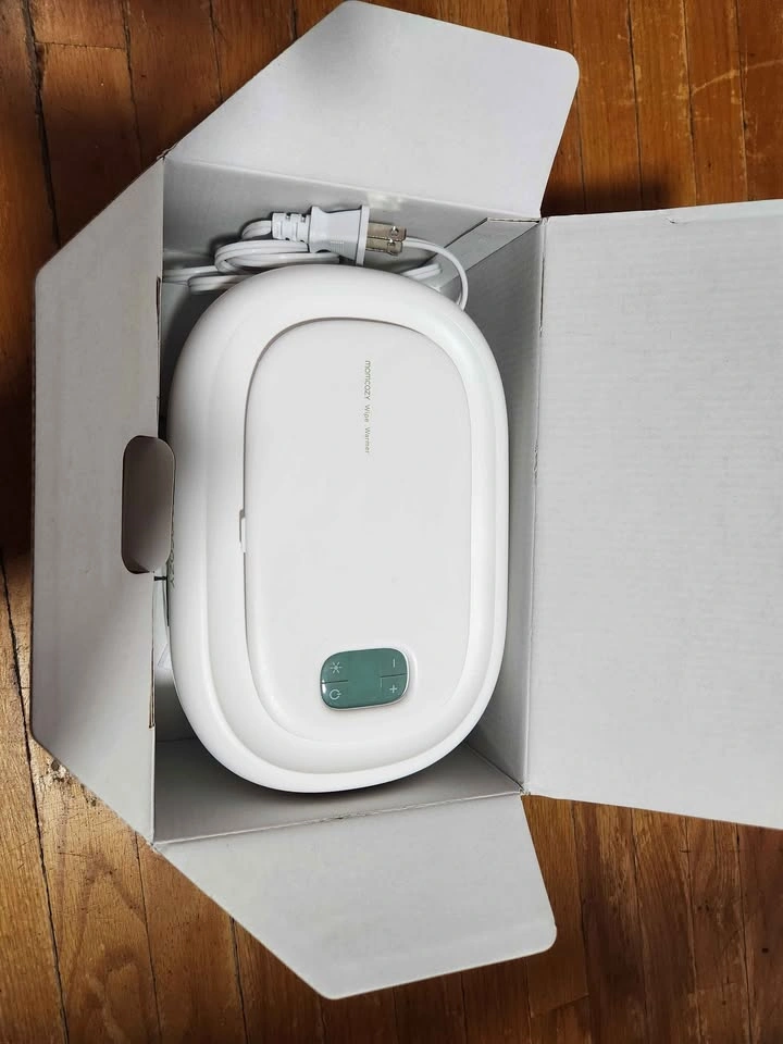 Momcozy wet wipe warmer - photo 3